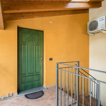 Appartamento Porta Verde Osio Sopra ออซิโอ ซอตโต ภายนอก รูปภาพ