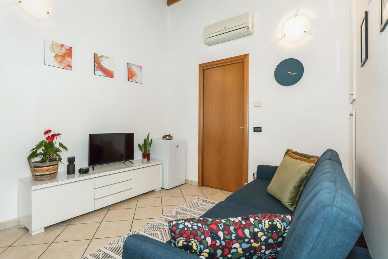 Appartamento Porta Verde Osio Sopra ออซิโอ ซอตโต ภายนอก รูปภาพ